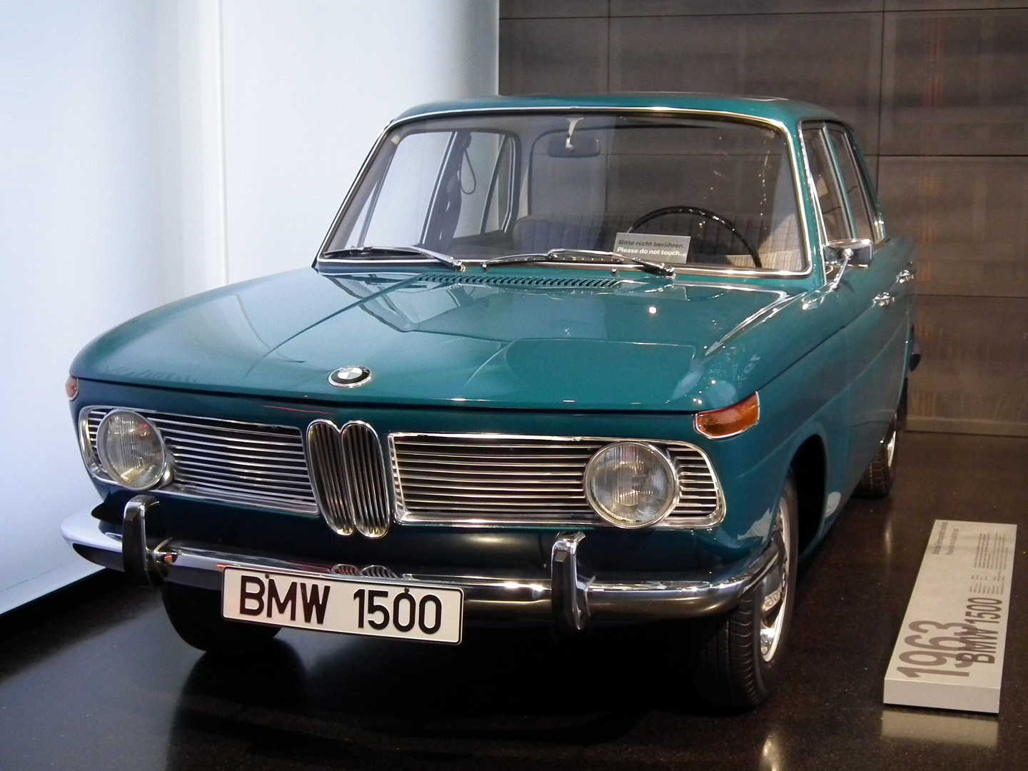 BMW 1963 fast im Konkurs, der Retter "die NEUE KLASSE" BMW 1500