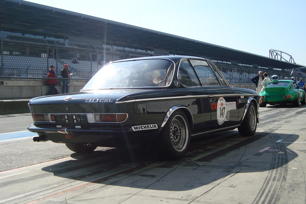 BMW 3.0 CSL (E9)