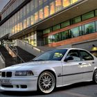 BMW 325i