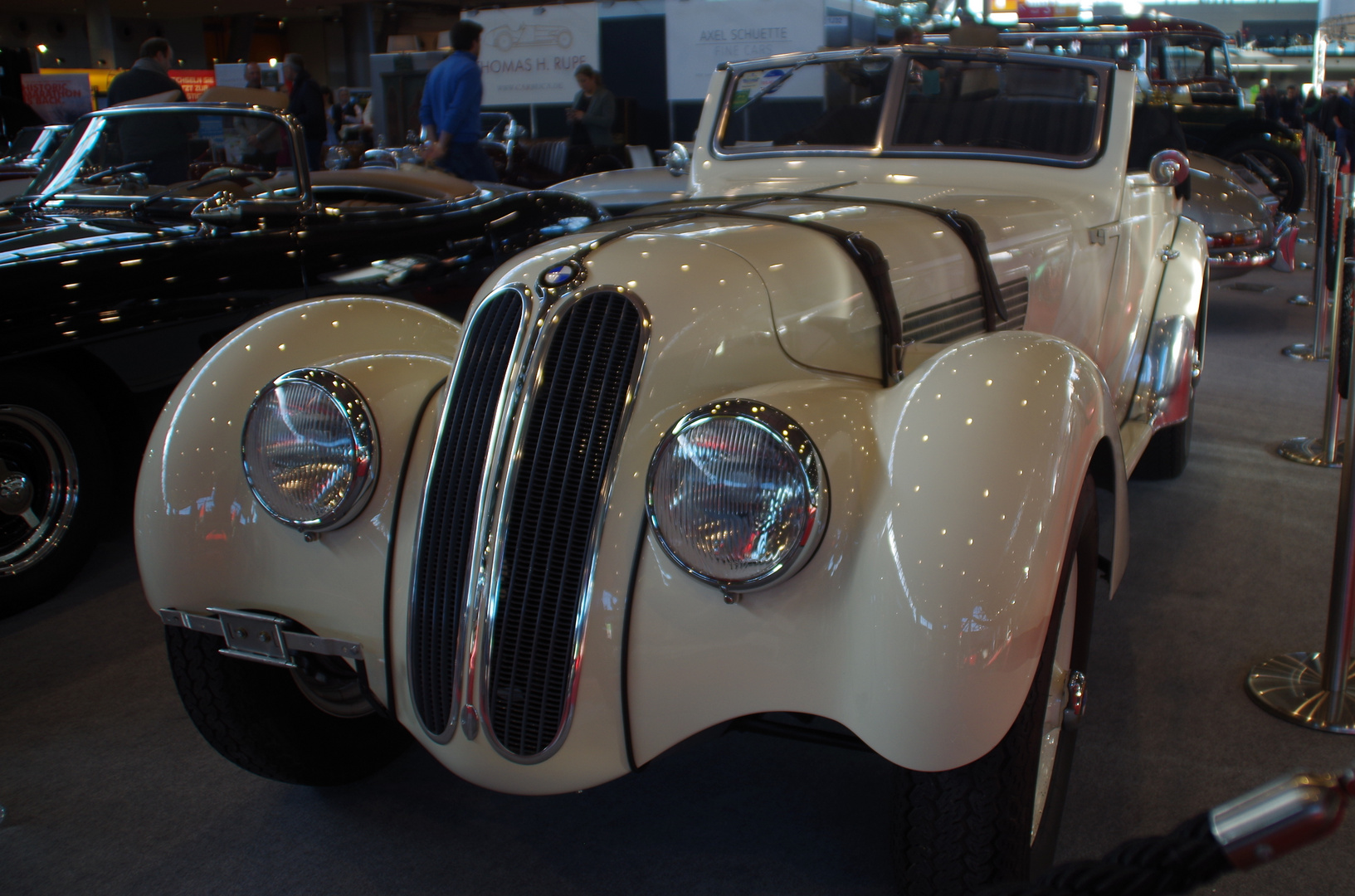 BMW 327