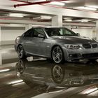 BMW 335i in überfluteter Tiefgarage