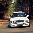 BMW E30 320i Touring // Analog