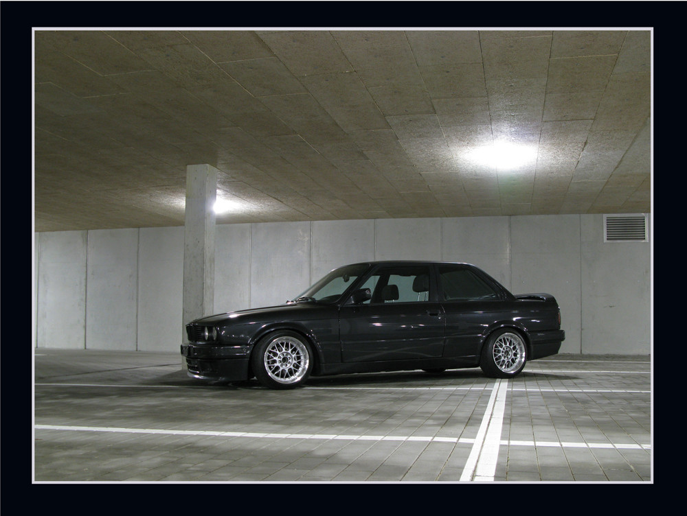 BMW E30 325i