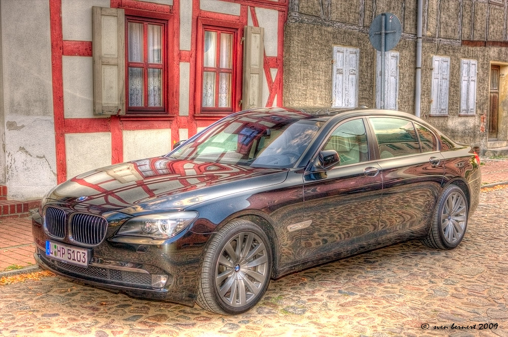 BMW F02 750Li