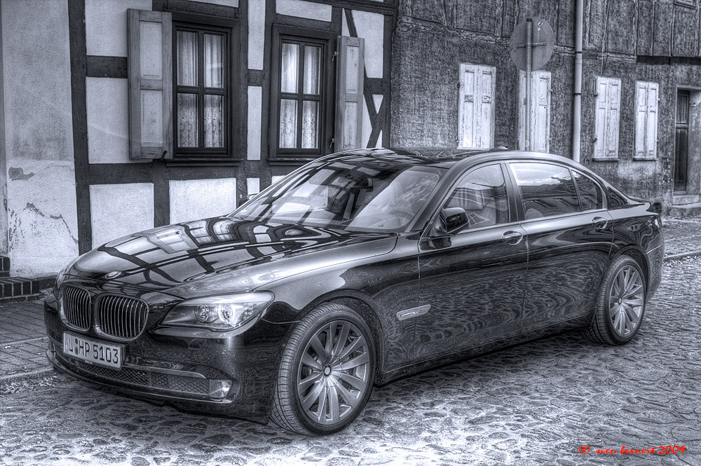 BMW F02 750Li