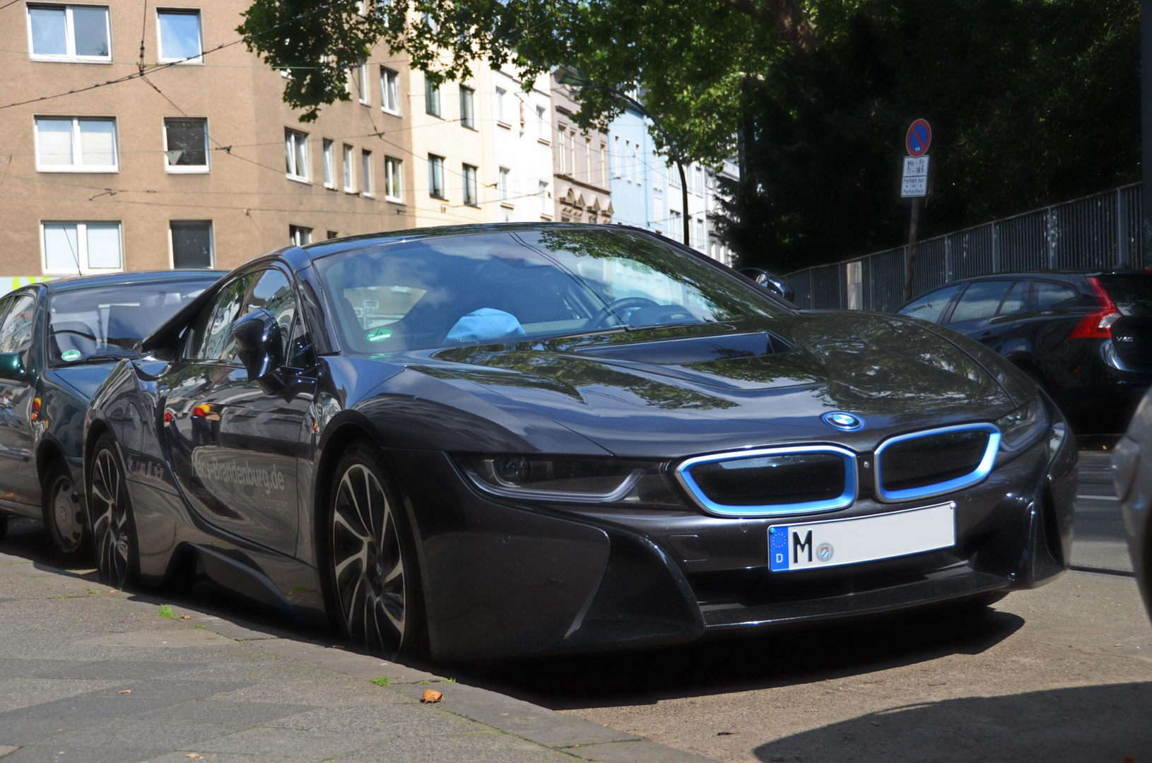 BMW i8