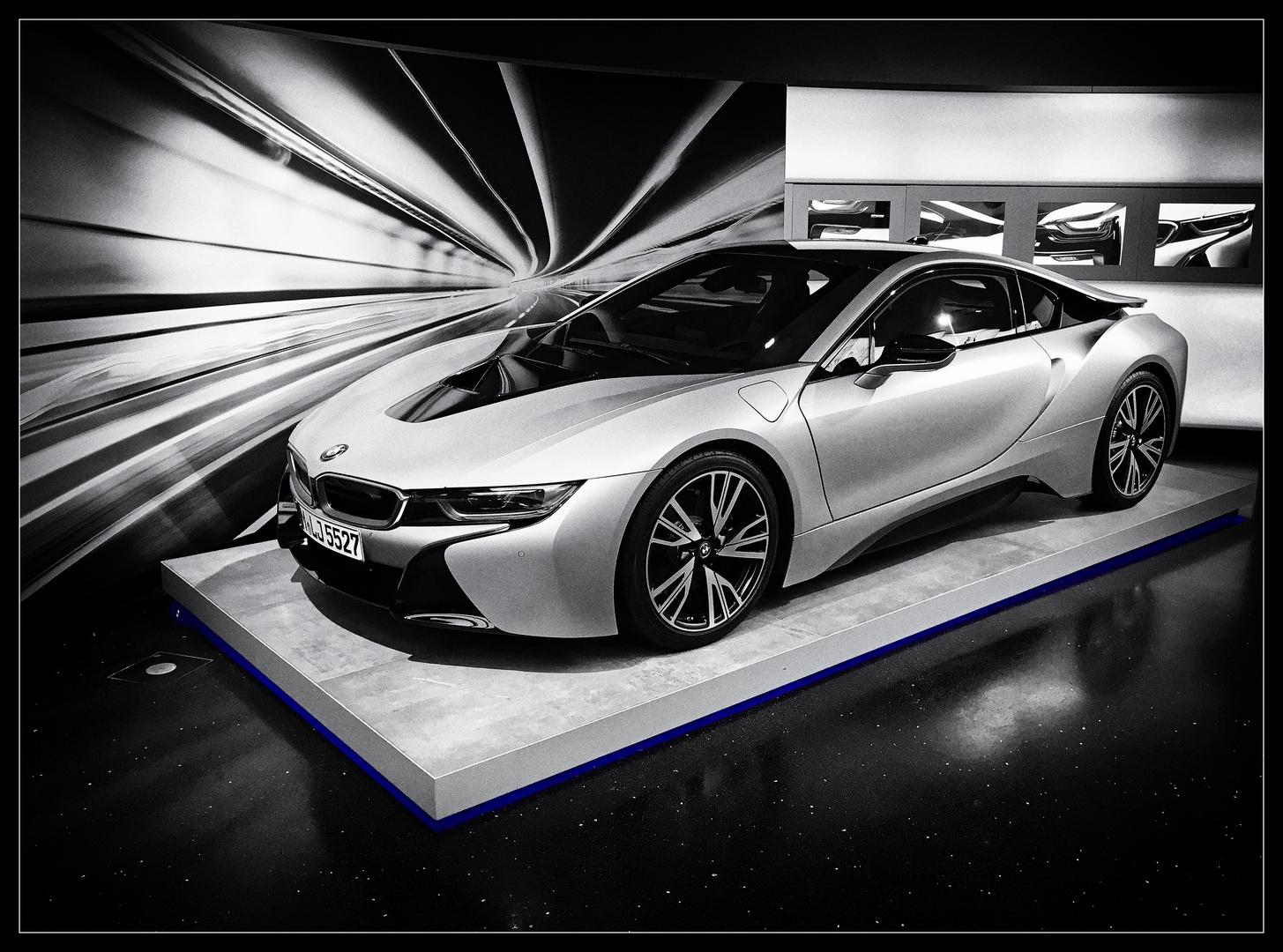 BMW i8