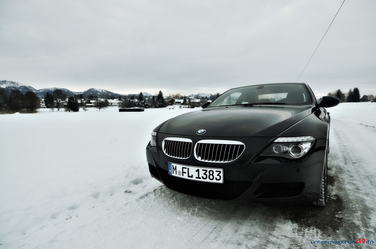 BMW im Schnee