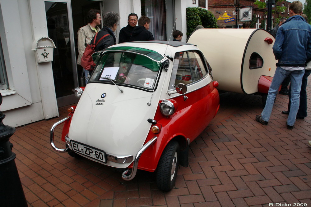 BMW Isetta mit Wohnwagen