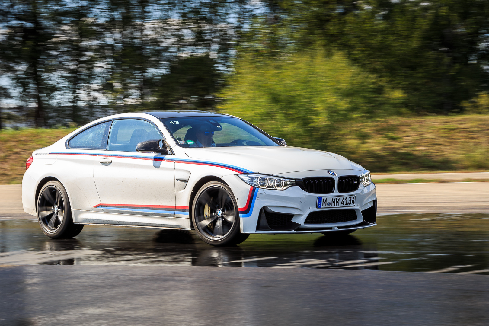 BMW M Performance M4 Coupé Driften