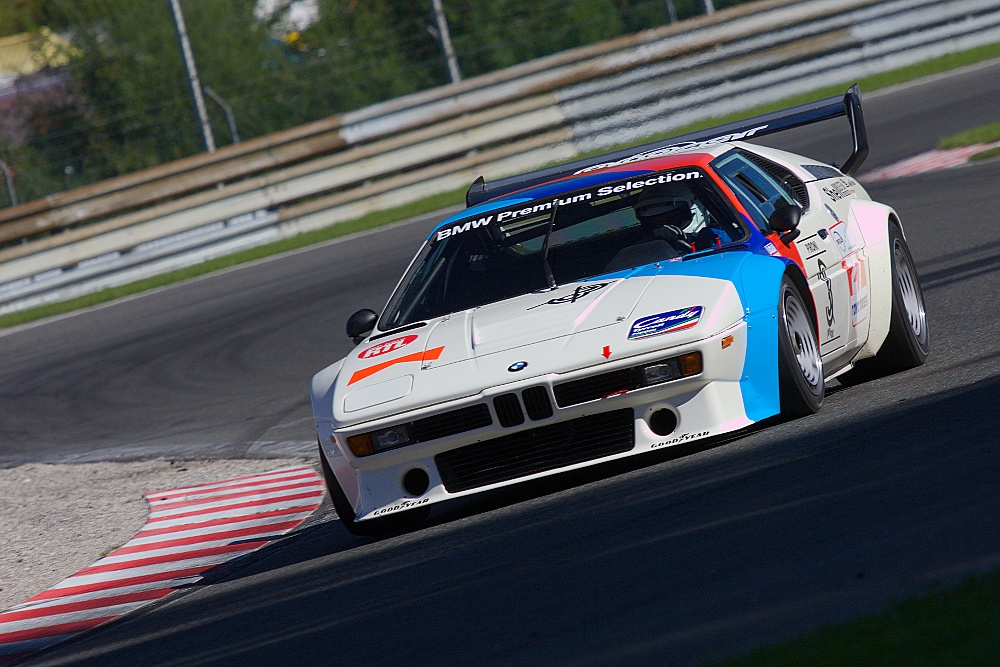 ...BMW M1...