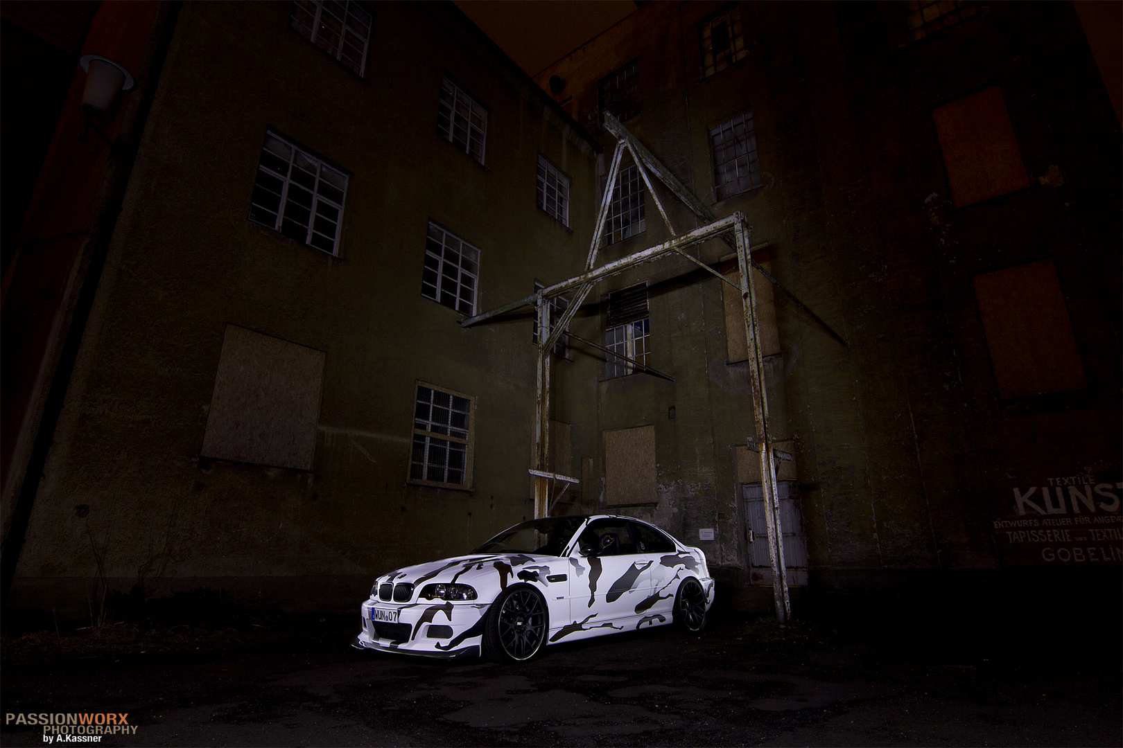 BMW M3 Arctic Camo Lightpainting