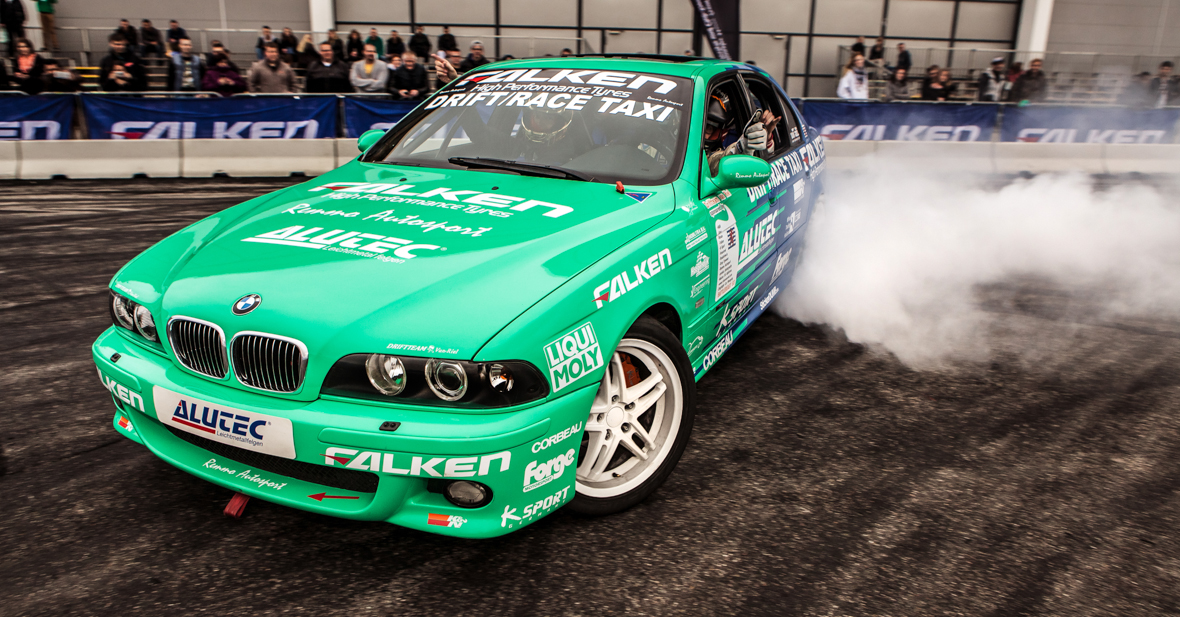 BMW M5 Burnout - Eldar Bock