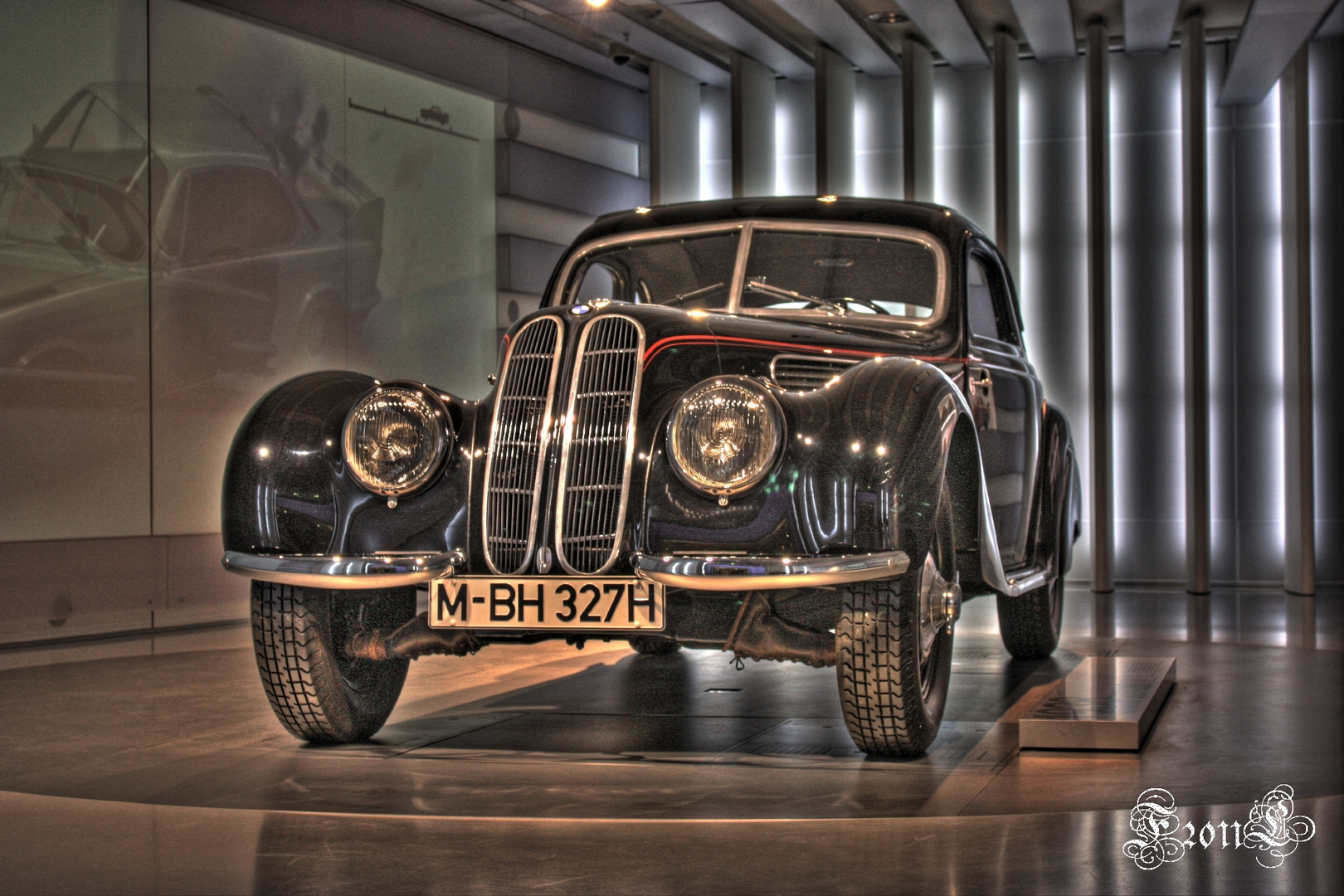 BMW Museum - BMW 327/28 1938