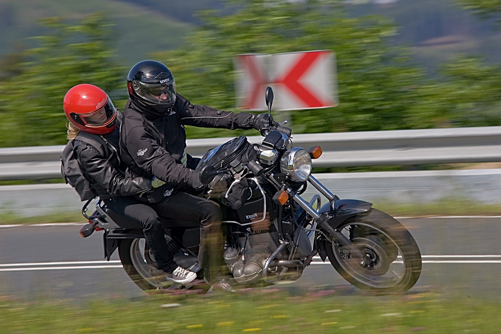 BMW R100