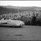 BMW S1 Rennwagen auf dem Sachsenring