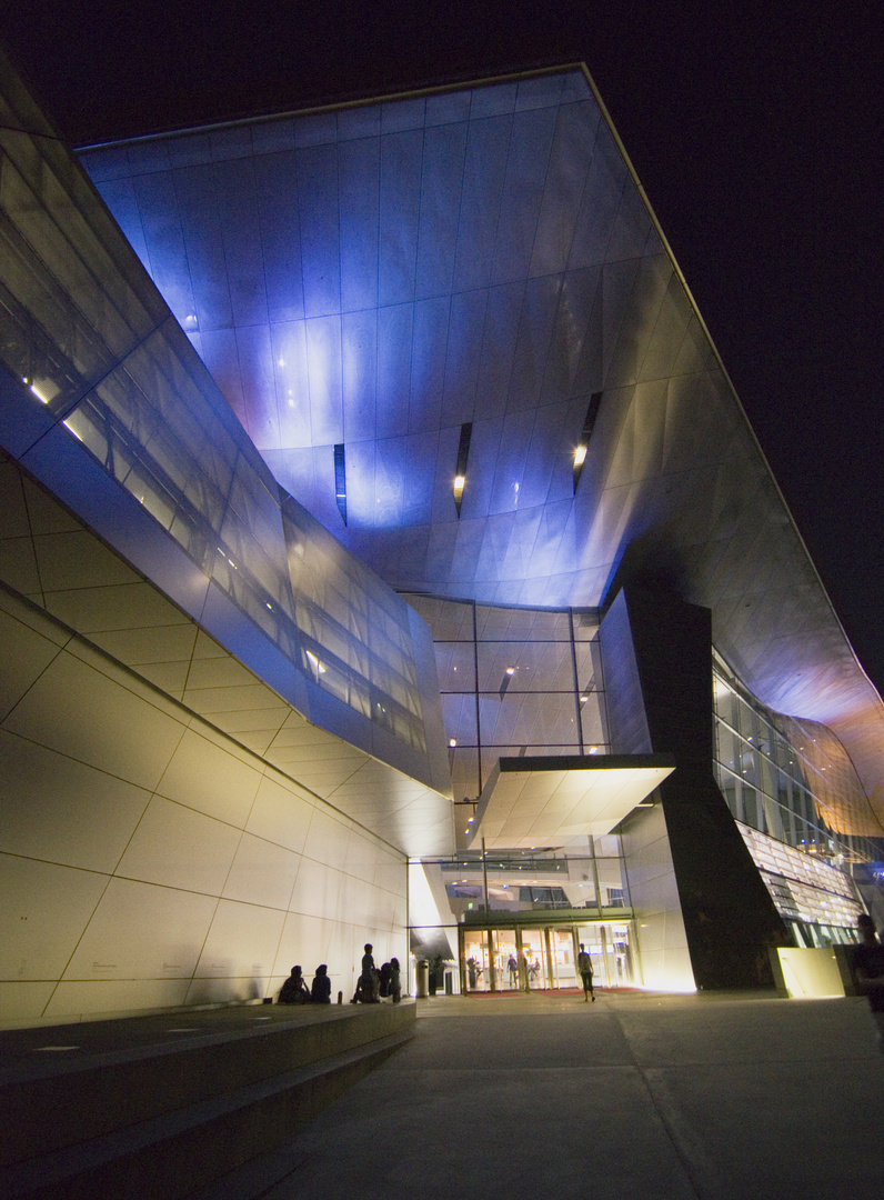 BMW Welt 4