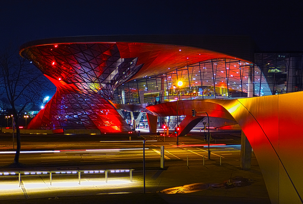 BMW Welt Abends