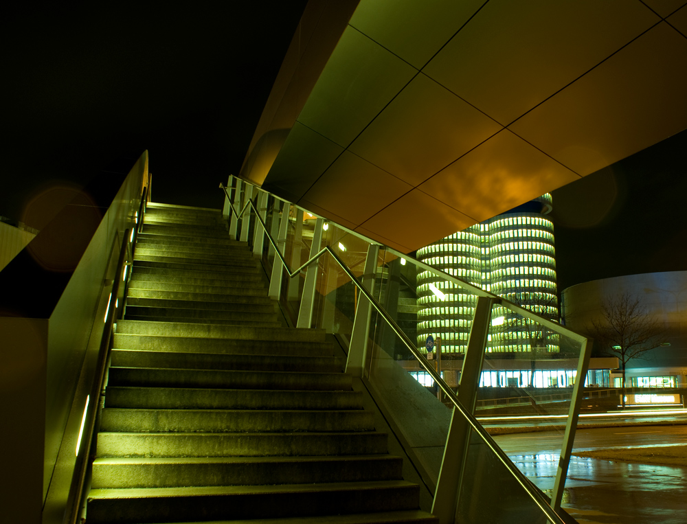 BMW Welt bei Nacht