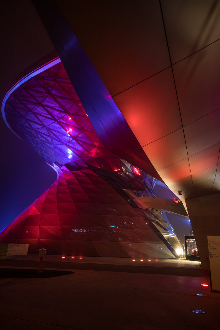 BMW Welt in der Nacht