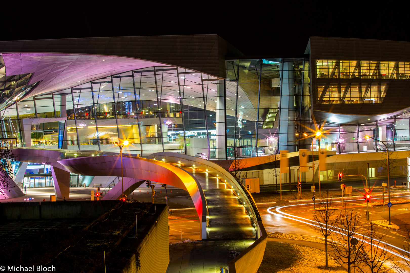 BMW Welt München in der Langzeitbelichtung