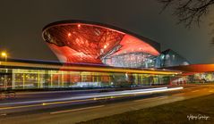 BMW Welt München in "Orange"