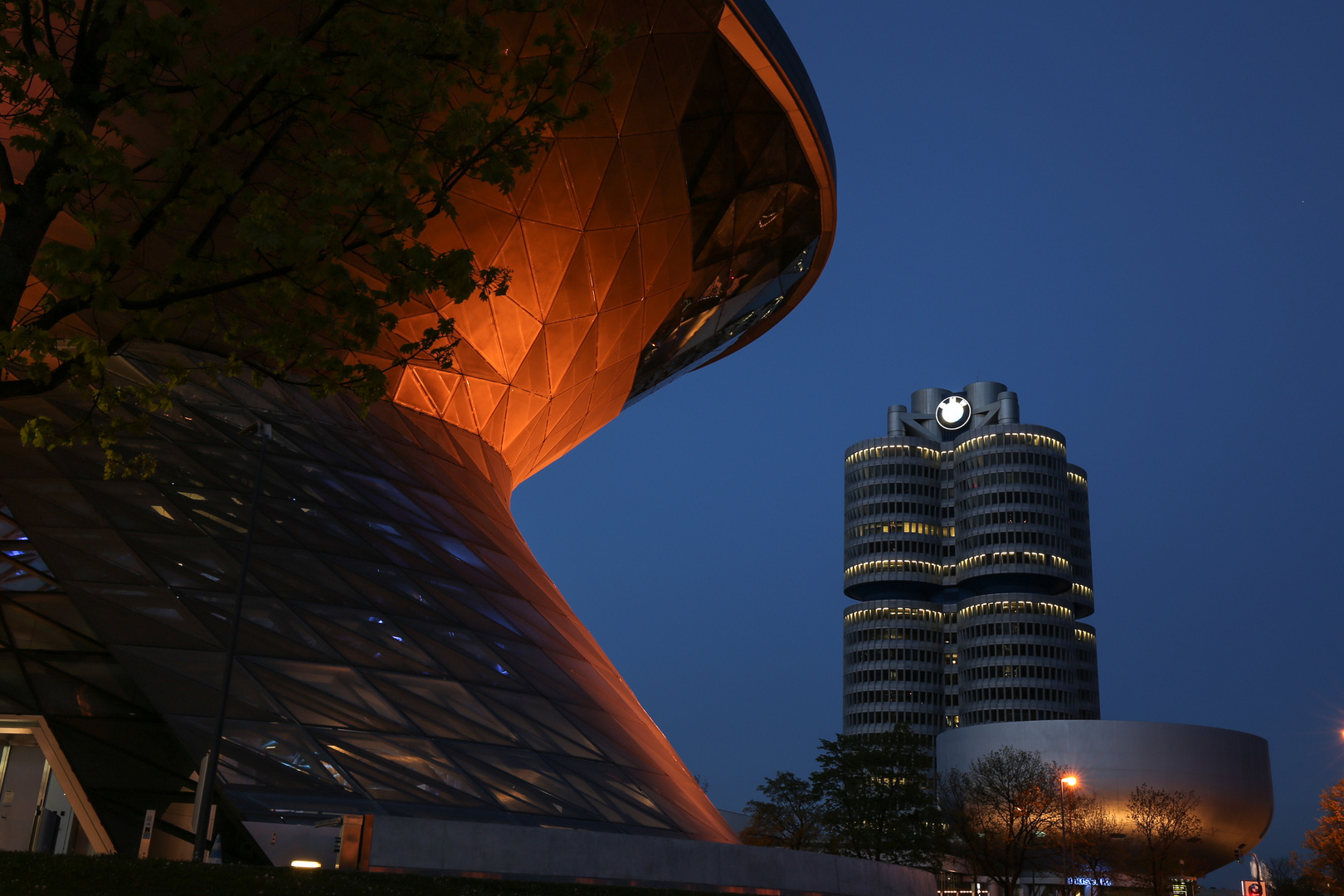 BMW-Welt, -Museum und -Turm