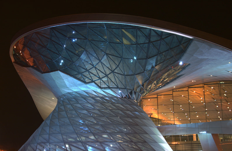 BMW-Welt@night