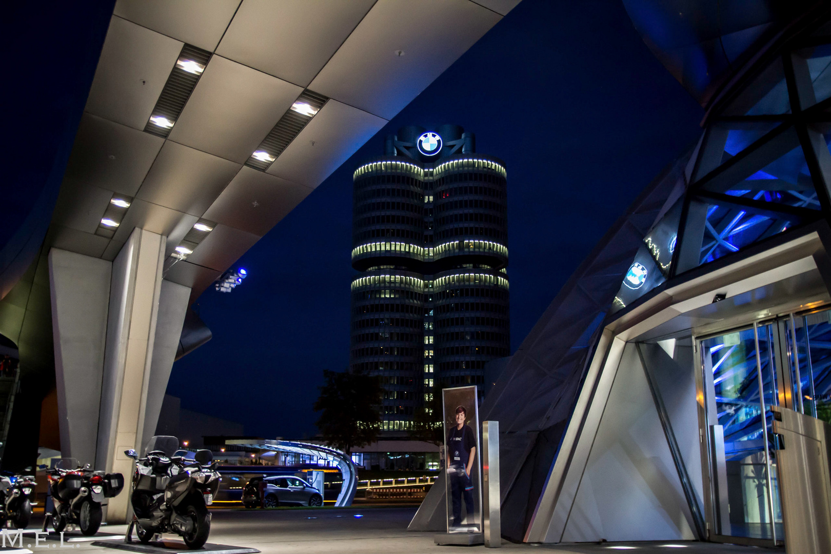 BMW World @Night special angle of view