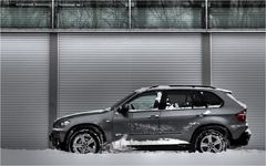 .... BMW X5 im Schnee ....