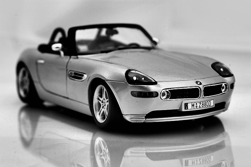 Bmw Z8 Modellauto 118 Hdri In Sw Foto Bild Bearbeitungs