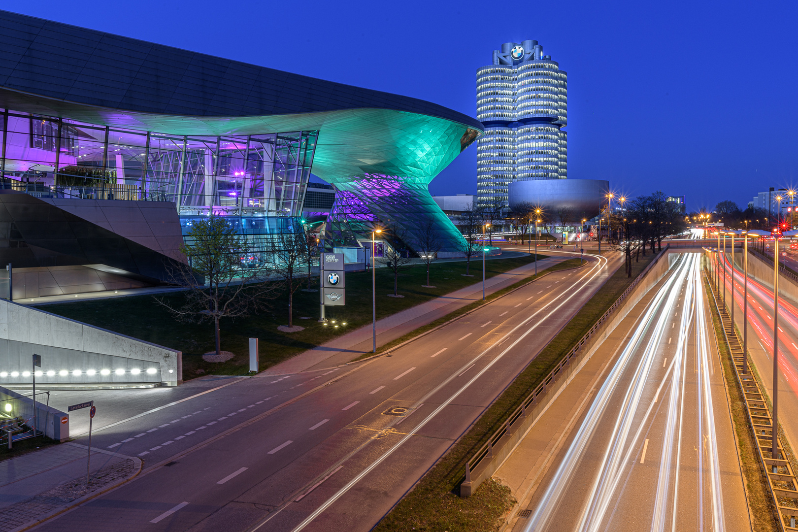 BMW_World_Blue_Hour_2