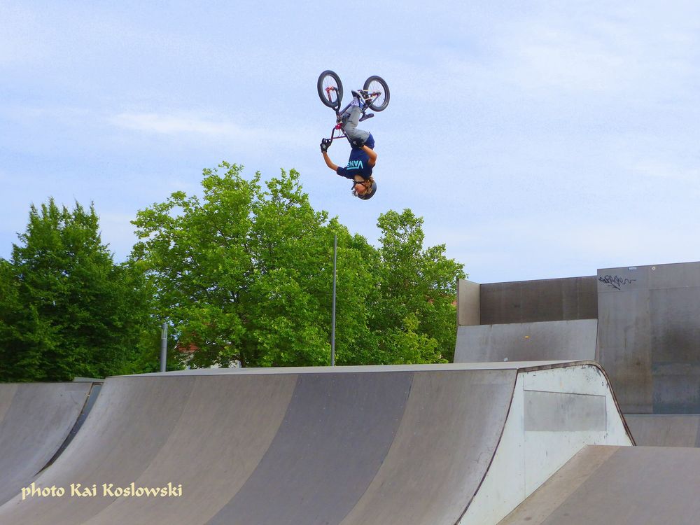 bmx biken , backpflip von Lennox