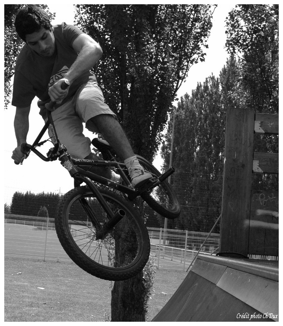 BMX sur une rampe