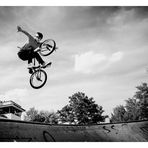 BMX with Silas - No Hand Air