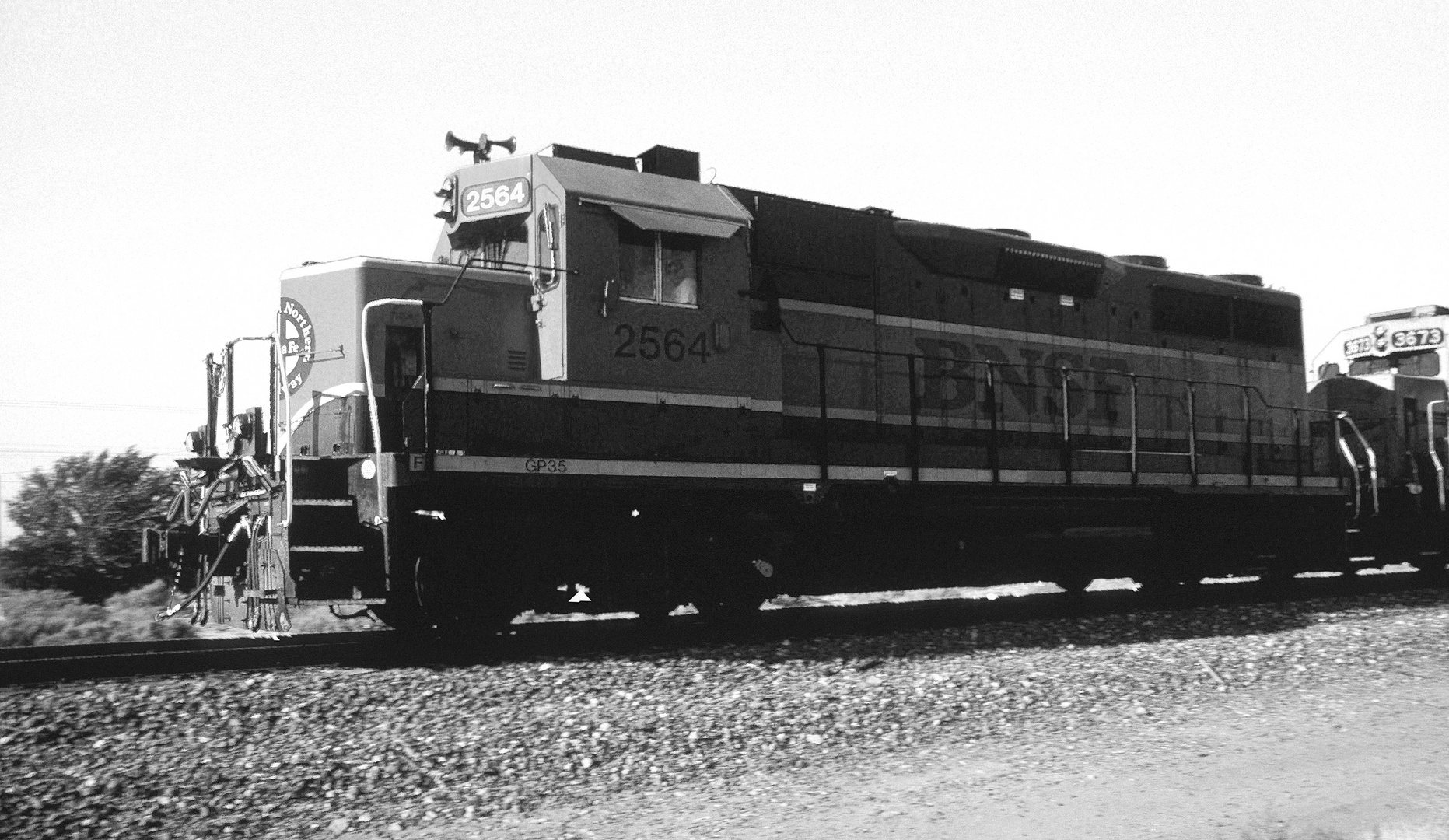 BNSF EMD GP35 #2564 , Kramers Junction, Mojave Desert, CA