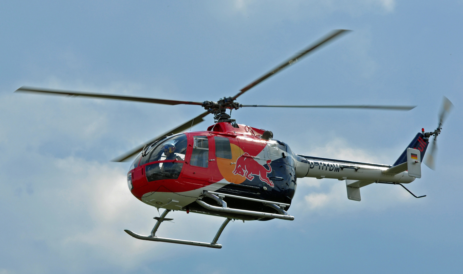 BO 105 "Red Bull"