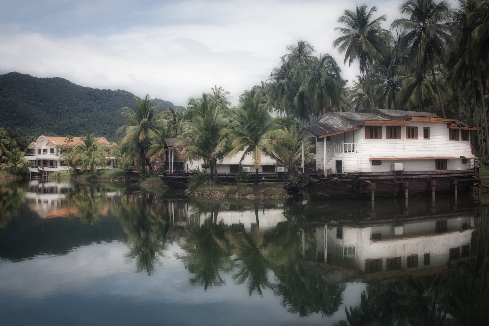 Boat Chalet 