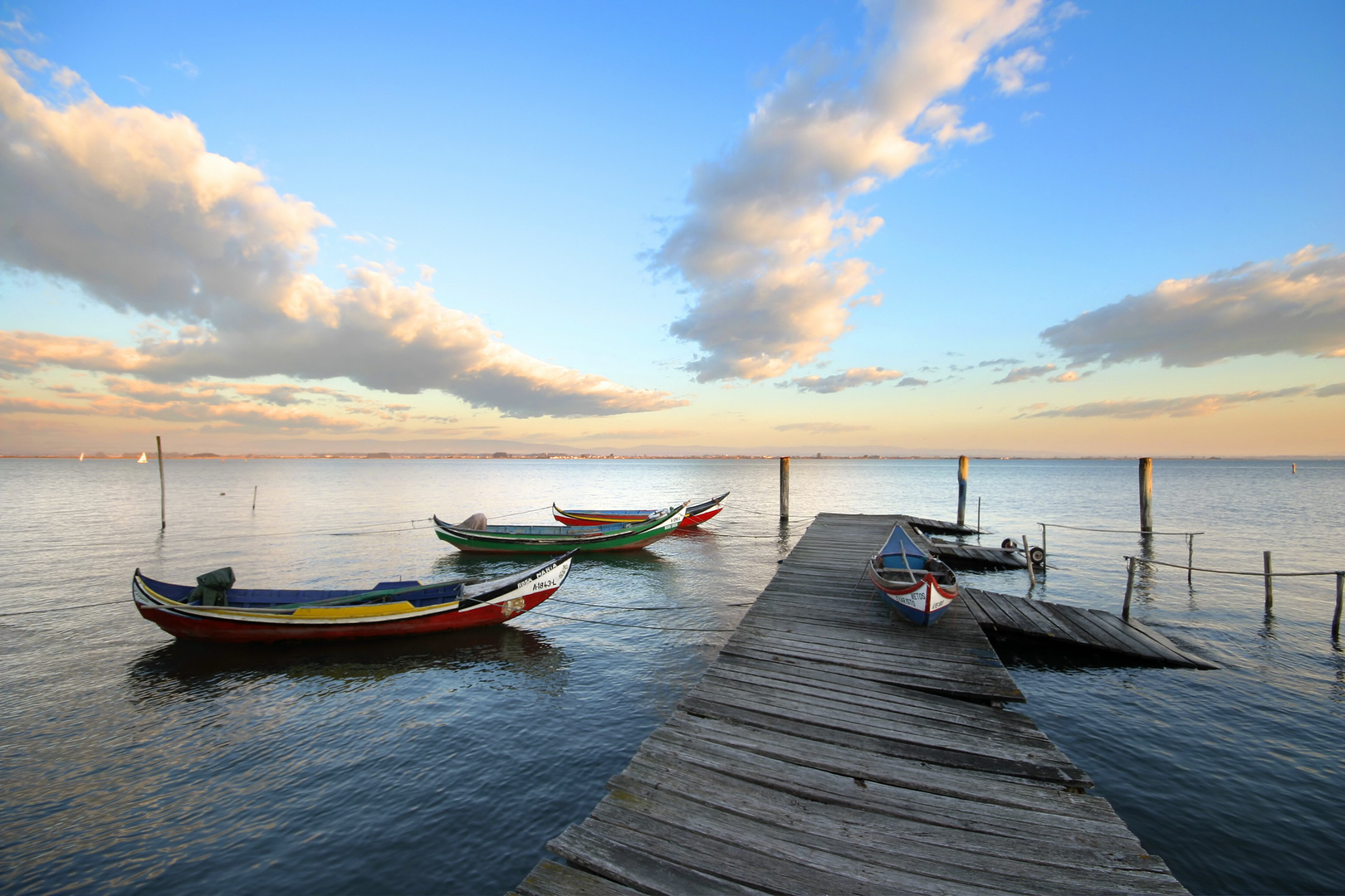 boats, alone in the river