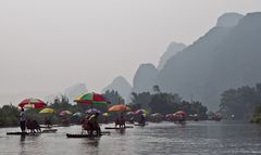 boats & hills in Guilin area  (Sheng Dao)