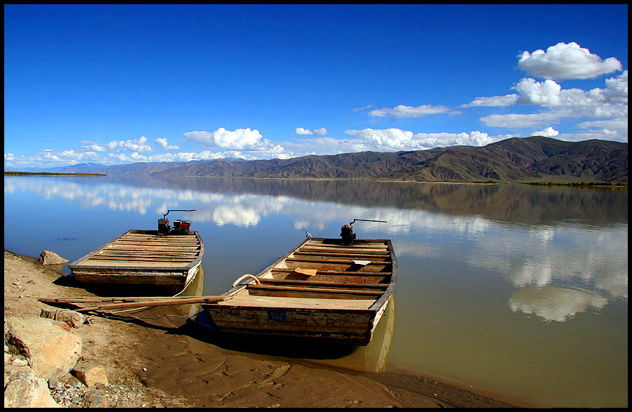 Boats of Tibet