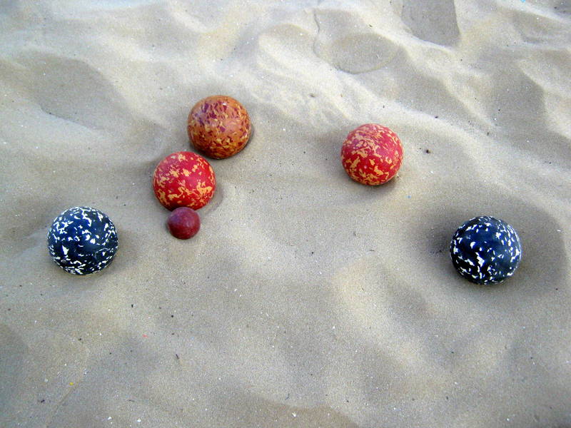 bocce in spiaggia