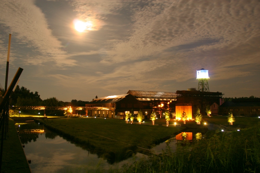 Bochum Westpark at night