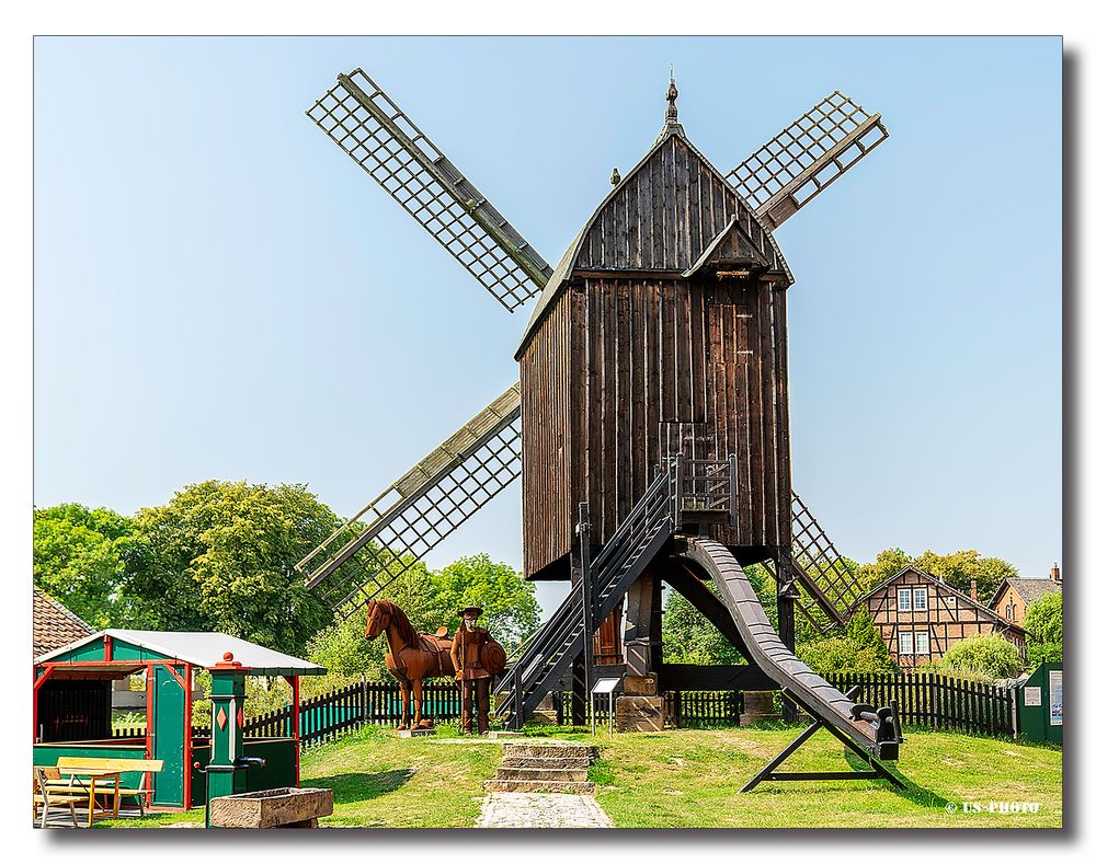 Bockwindmühle #2 am Städtischen Museum Schloss Salder