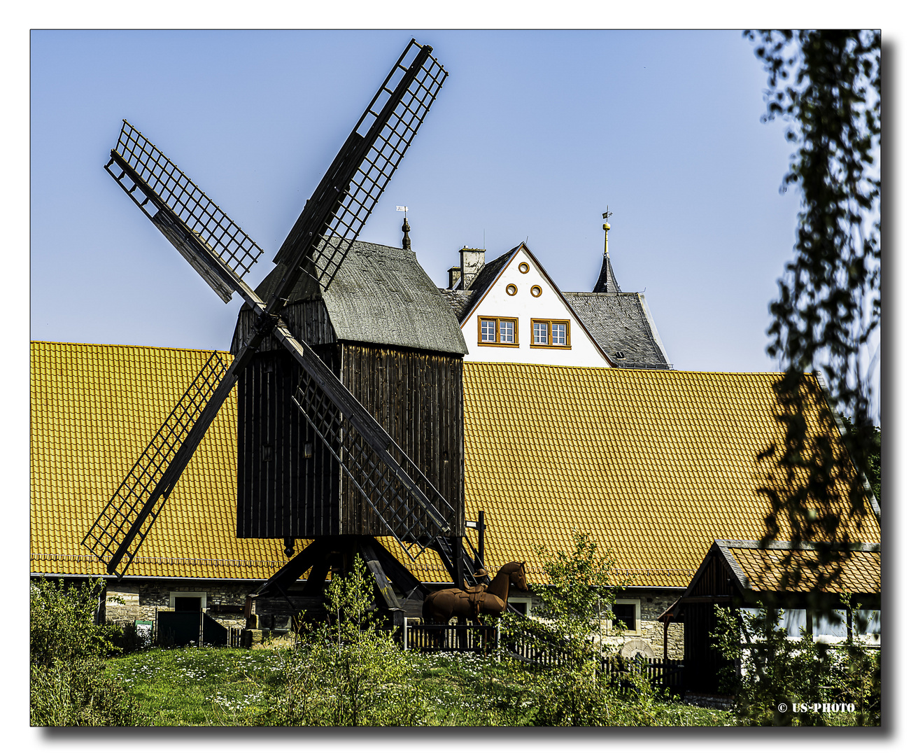 Bockwindmühle am Städtischen Museum Schloss Salder