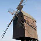 Bockwindmühle an einem Wintermorgen