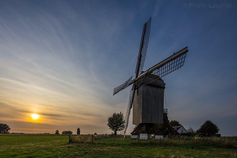 Bockwindmühle in Belgien