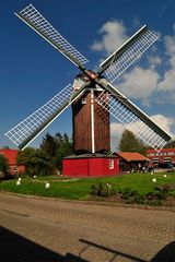 Bockwindmühle zu Dornum (Ostfriesland)