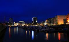 Bodø bei Nacht