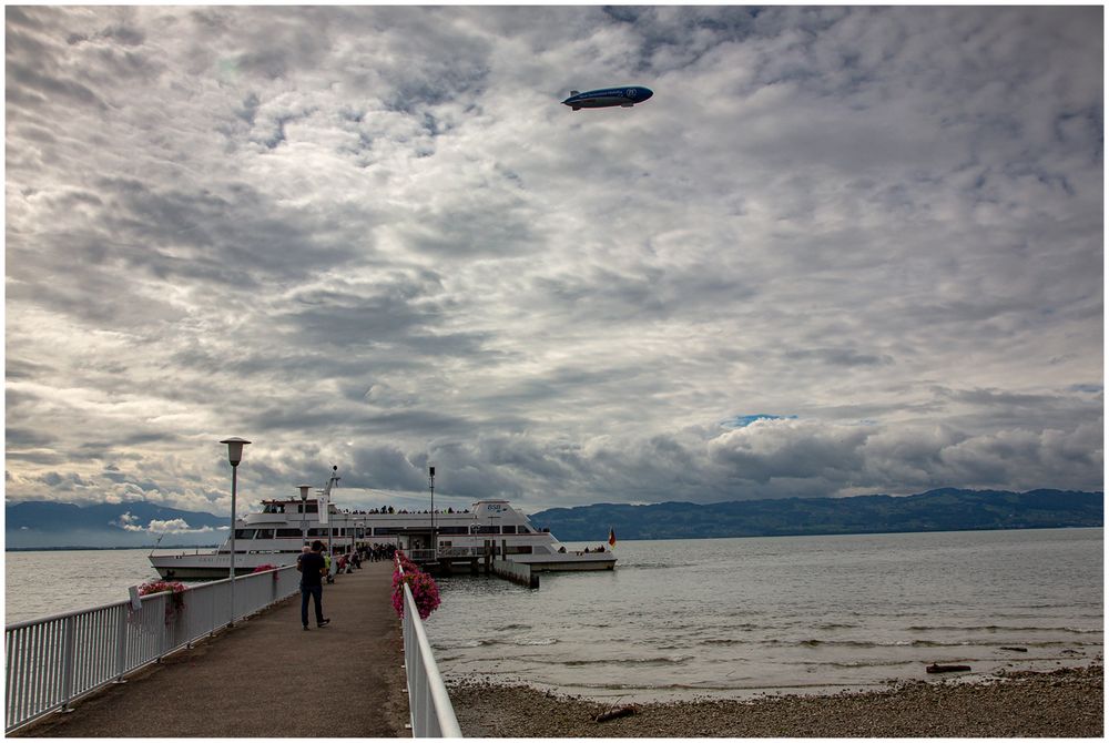 Bodensee 6 -  Schifffahrt und Luftschiff 